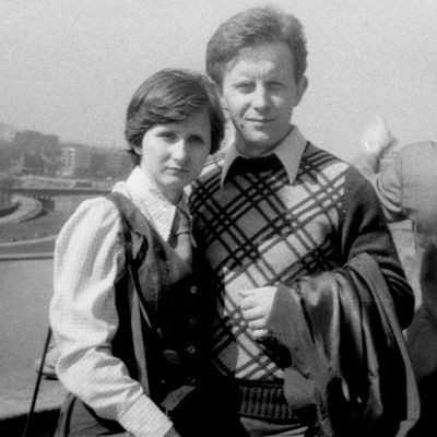 1977